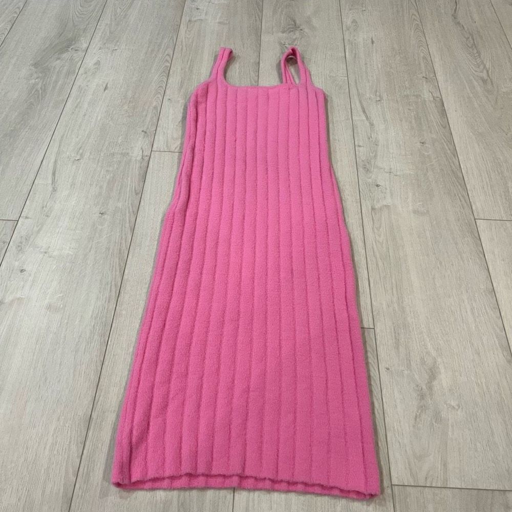 aritzia wilfred free fuzzy pink midi dress size M - Picture 1 of 7